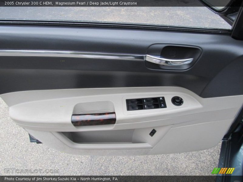 Magnesium Pearl / Deep Jade/Light Graystone 2005 Chrysler 300 C HEMI