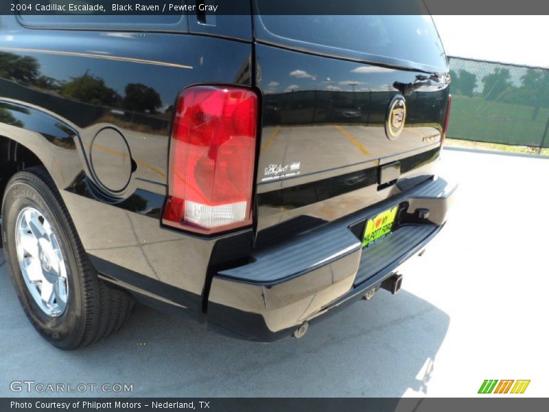 Black Raven / Pewter Gray 2004 Cadillac Escalade