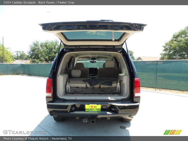 Black Raven / Pewter Gray 2004 Cadillac Escalade