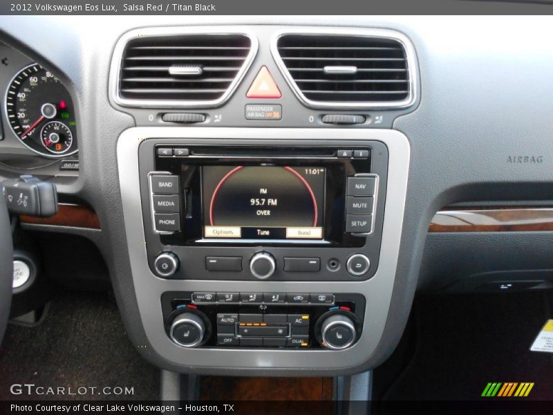 Salsa Red / Titan Black 2012 Volkswagen Eos Lux