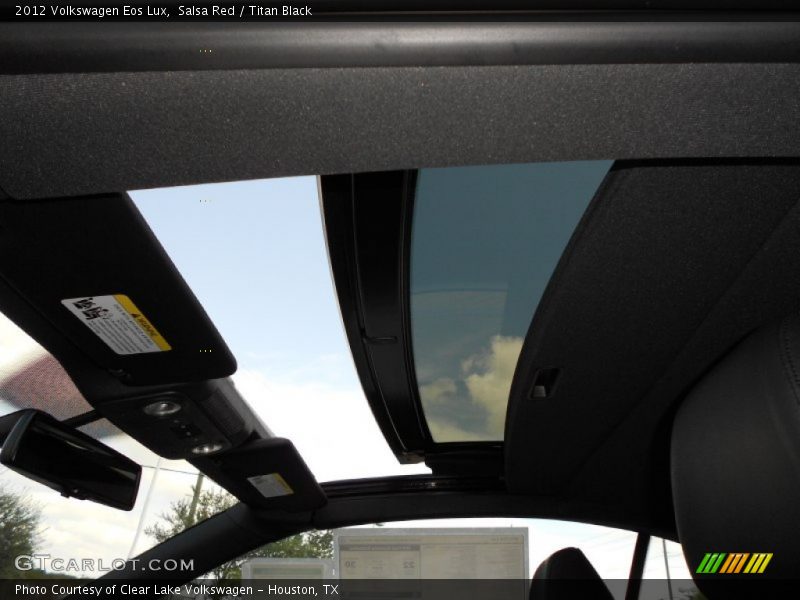 Salsa Red / Titan Black 2012 Volkswagen Eos Lux