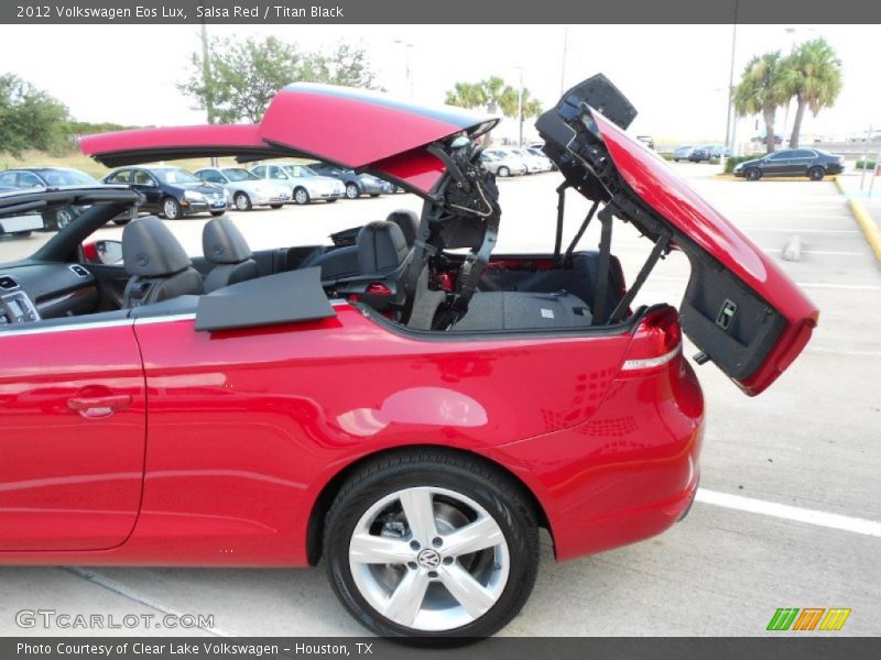 Salsa Red / Titan Black 2012 Volkswagen Eos Lux