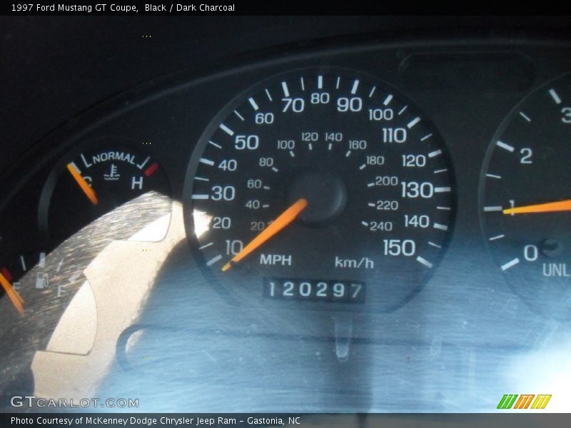 Black / Dark Charcoal 1997 Ford Mustang GT Coupe