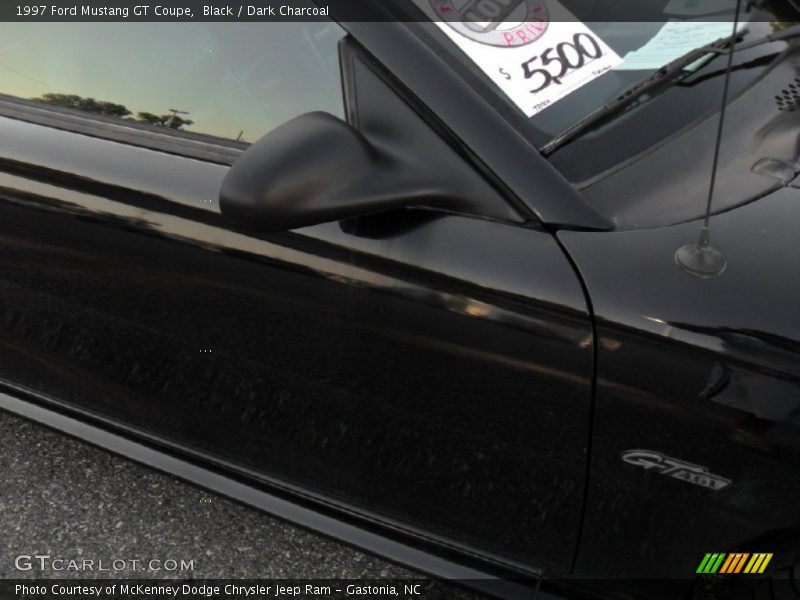 Black / Dark Charcoal 1997 Ford Mustang GT Coupe