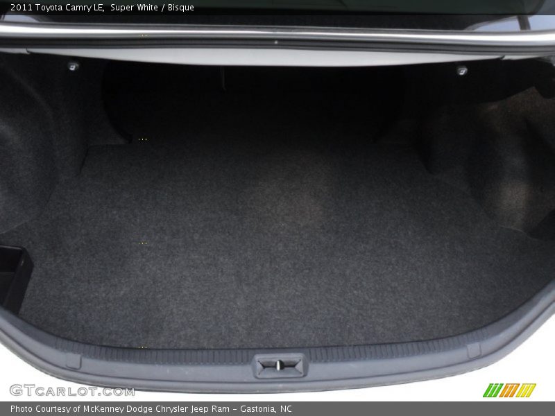 Super White / Bisque 2011 Toyota Camry LE