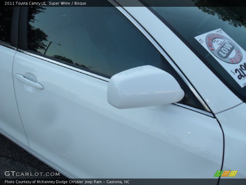 Super White / Bisque 2011 Toyota Camry LE
