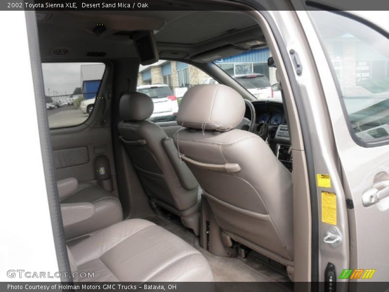 Desert Sand Mica / Oak 2002 Toyota Sienna XLE
