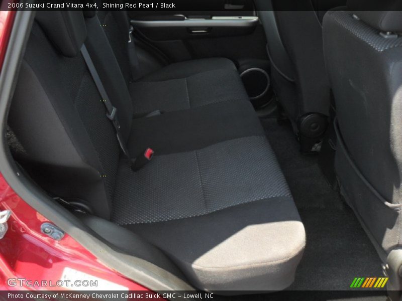 Shining Red Pearl / Black 2006 Suzuki Grand Vitara 4x4