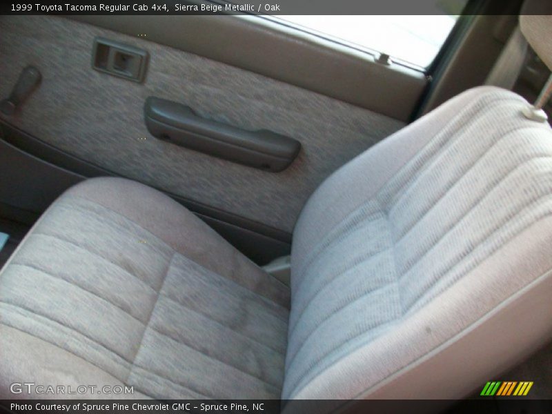 Sierra Beige Metallic / Oak 1999 Toyota Tacoma Regular Cab 4x4