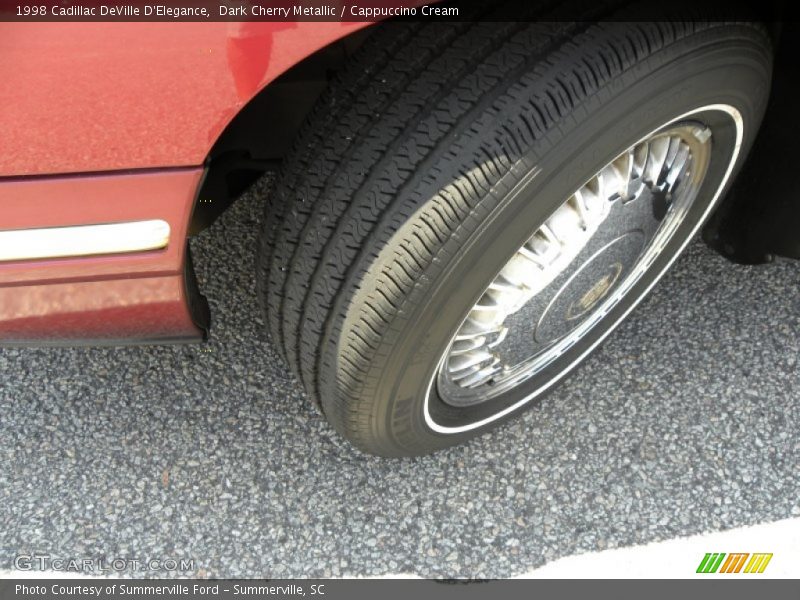 Dark Cherry Metallic / Cappuccino Cream 1998 Cadillac DeVille D'Elegance