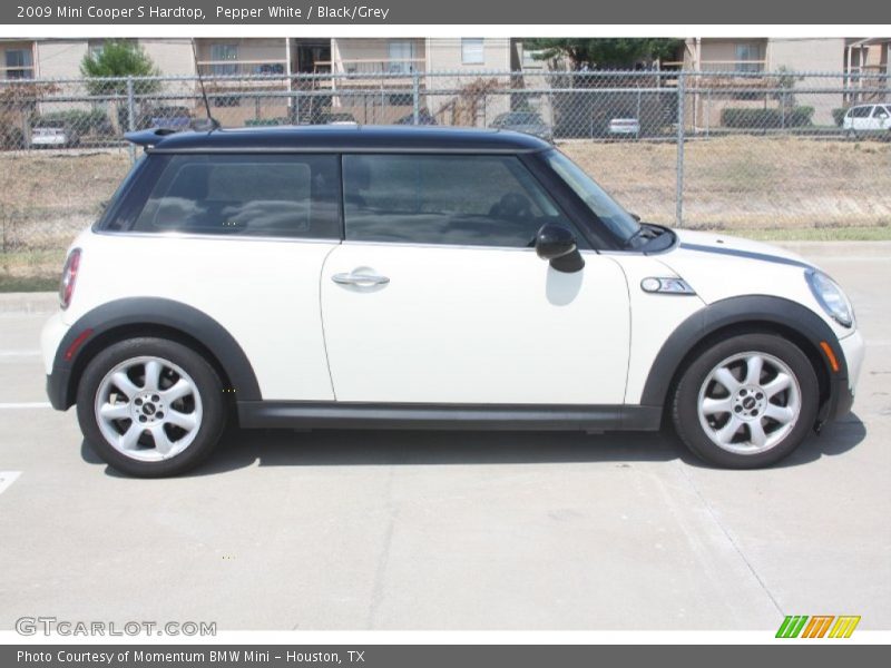 Pepper White / Black/Grey 2009 Mini Cooper S Hardtop