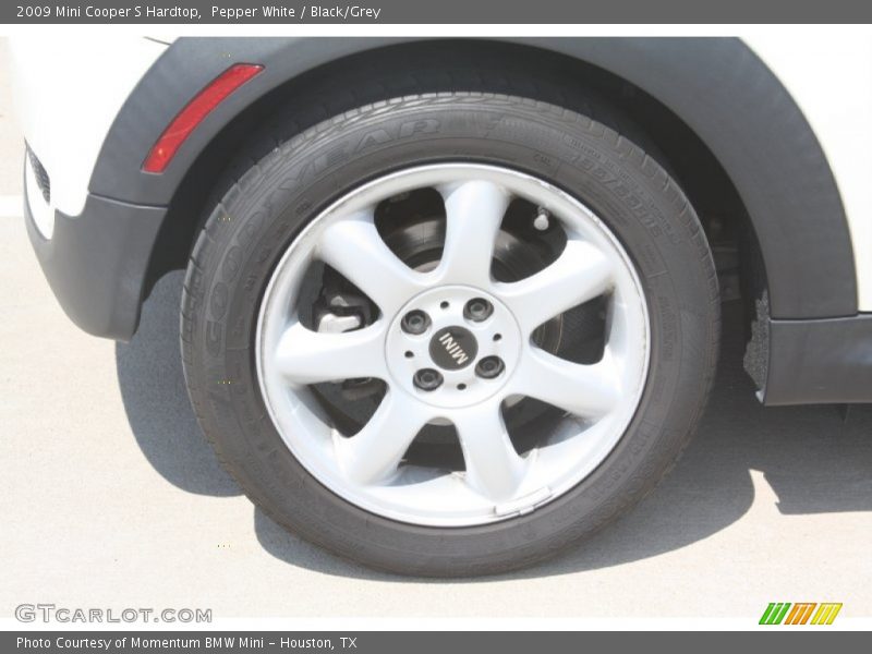 Pepper White / Black/Grey 2009 Mini Cooper S Hardtop
