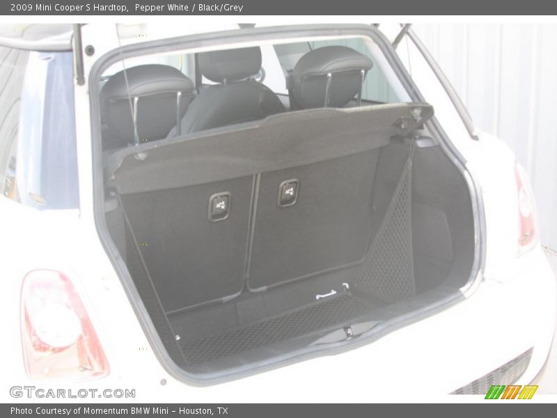 Pepper White / Black/Grey 2009 Mini Cooper S Hardtop