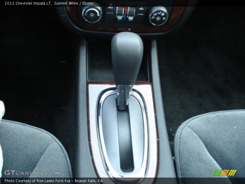 Summit White / Ebony 2011 Chevrolet Impala LT