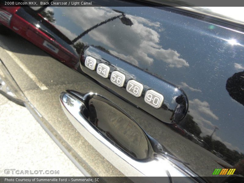 Black Clearcoat / Light Camel 2008 Lincoln MKX