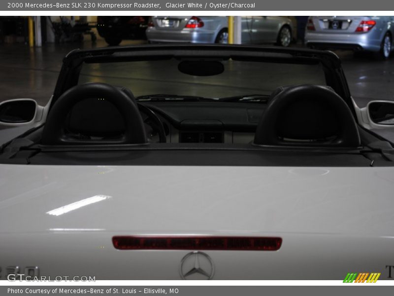 Glacier White / Oyster/Charcoal 2000 Mercedes-Benz SLK 230 Kompressor Roadster