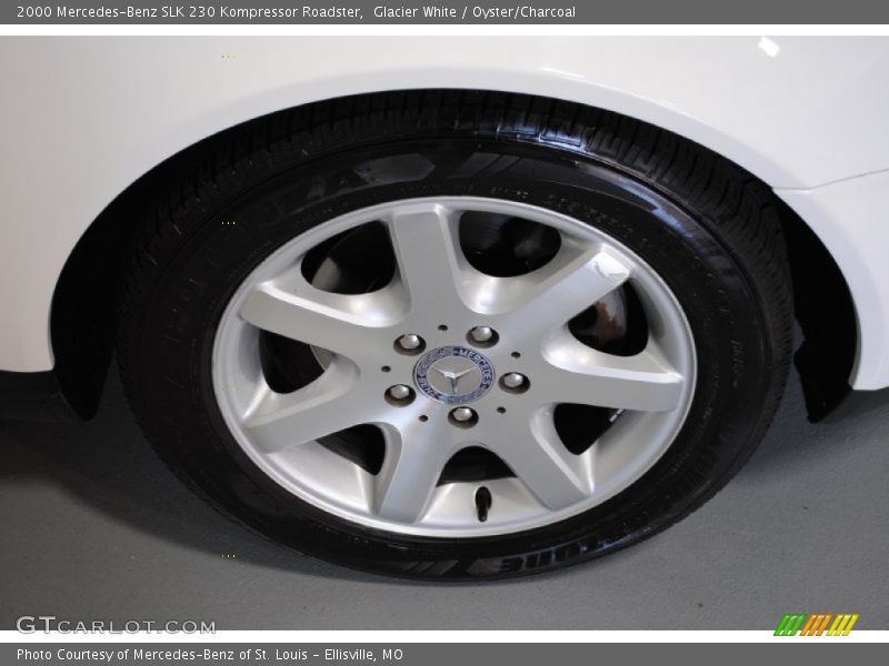 Glacier White / Oyster/Charcoal 2000 Mercedes-Benz SLK 230 Kompressor Roadster