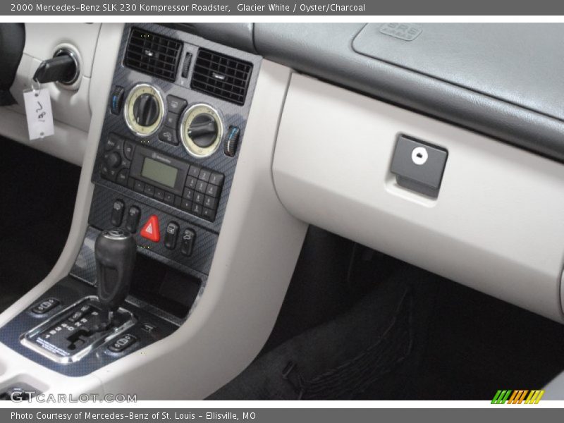 Glacier White / Oyster/Charcoal 2000 Mercedes-Benz SLK 230 Kompressor Roadster