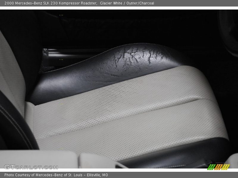 Glacier White / Oyster/Charcoal 2000 Mercedes-Benz SLK 230 Kompressor Roadster