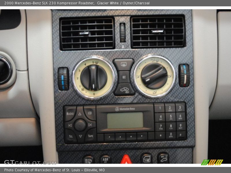 Controls of 2000 SLK 230 Kompressor Roadster
