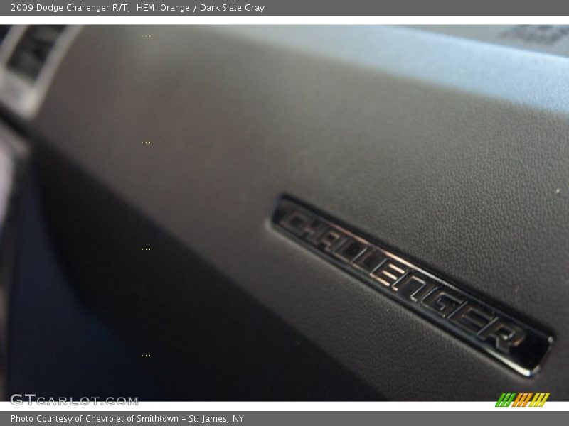  2009 Challenger R/T Logo