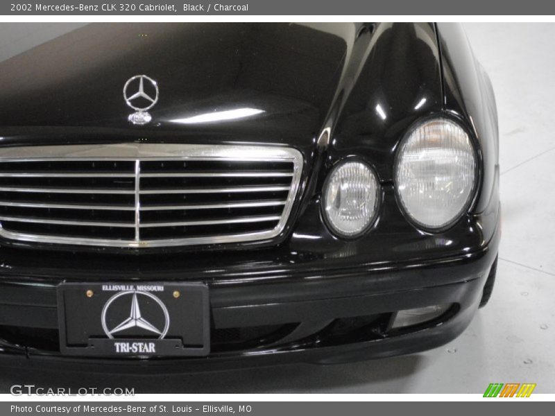 Black / Charcoal 2002 Mercedes-Benz CLK 320 Cabriolet