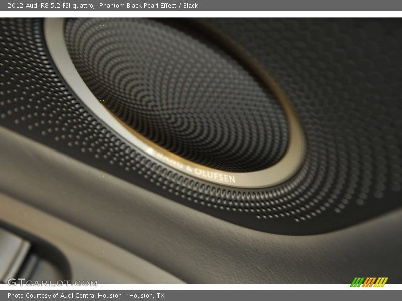 Phantom Black Pearl Effect / Black 2012 Audi R8 5.2 FSI quattro