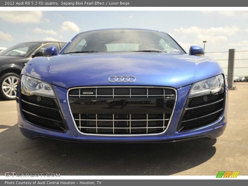  2012 R8 5.2 FSI quattro Sepang Blue Pearl Effect