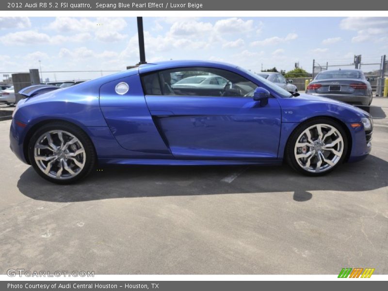  2012 R8 5.2 FSI quattro Sepang Blue Pearl Effect