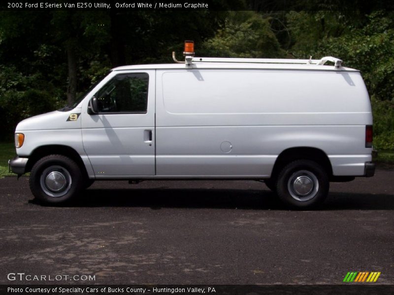 Oxford White / Medium Graphite 2002 Ford E Series Van E250 Utility