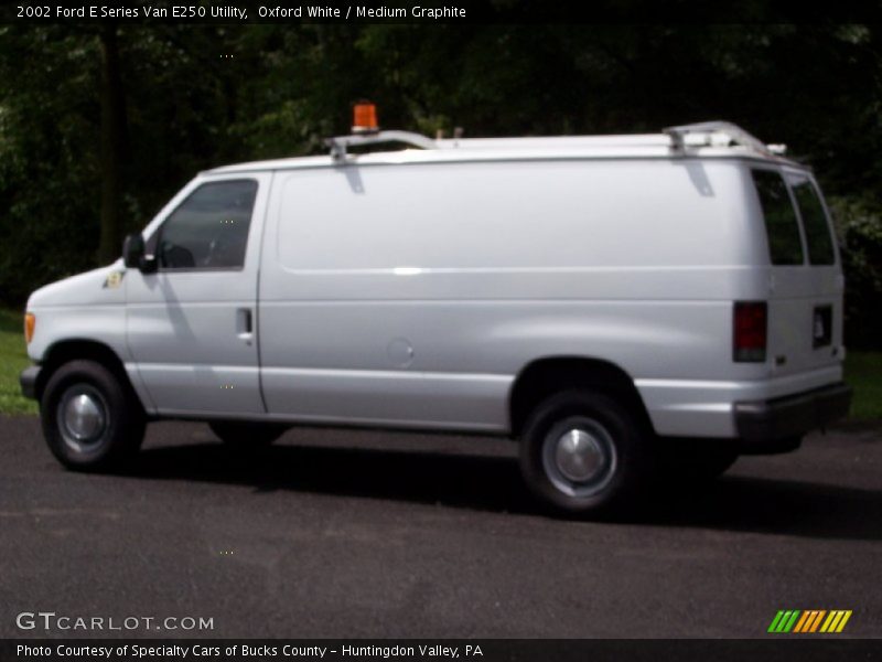 Oxford White / Medium Graphite 2002 Ford E Series Van E250 Utility