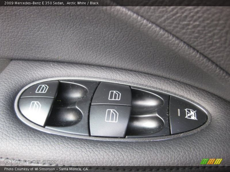 Arctic White / Black 2009 Mercedes-Benz E 350 Sedan