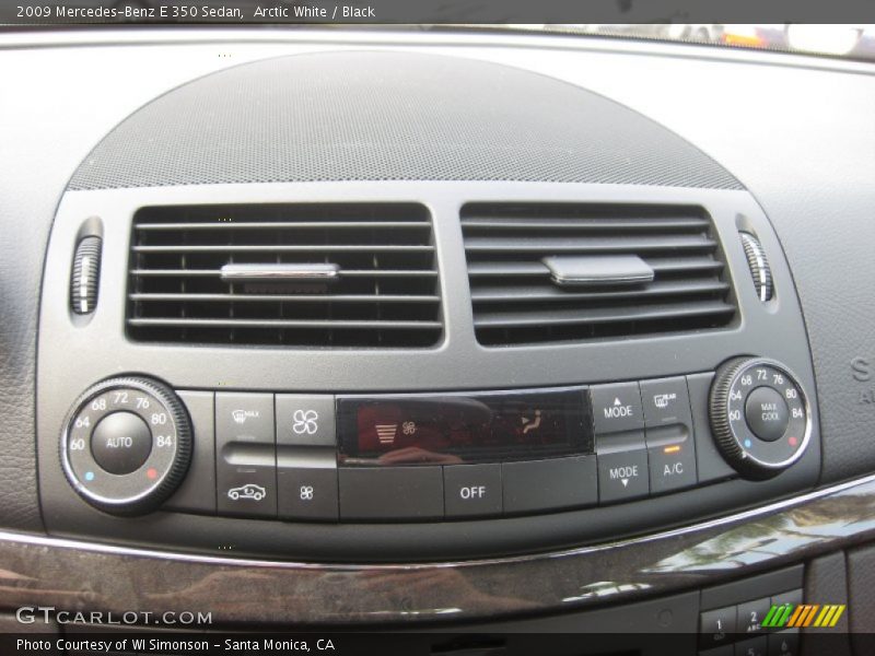 Arctic White / Black 2009 Mercedes-Benz E 350 Sedan