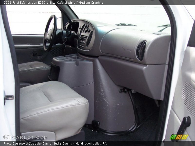 Oxford White / Medium Graphite 2002 Ford E Series Van E250 Utility
