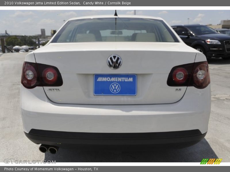 Candy White / Cornsilk Beige 2010 Volkswagen Jetta Limited Edition Sedan
