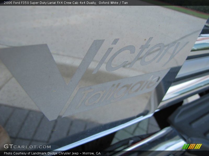Oxford White / Tan 2006 Ford F350 Super Duty Lariat FX4 Crew Cab 4x4 Dually
