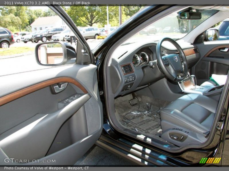 Black Stone / Off Black 2011 Volvo XC70 3.2 AWD