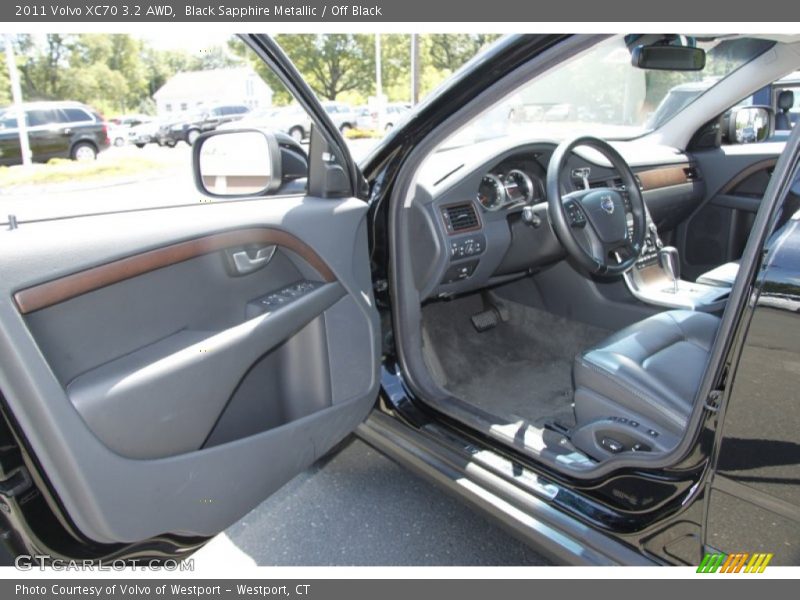 Black Sapphire Metallic / Off Black 2011 Volvo XC70 3.2 AWD