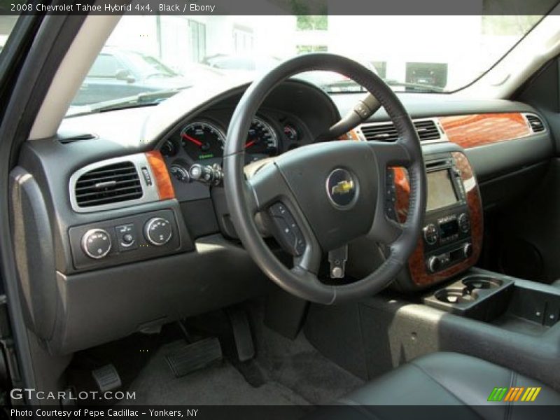 Dashboard of 2008 Tahoe Hybrid 4x4