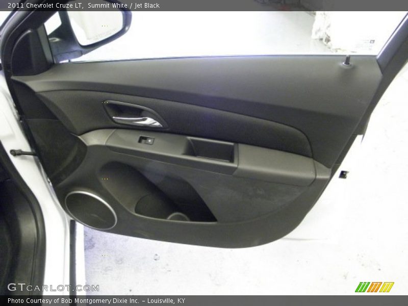 Summit White / Jet Black 2011 Chevrolet Cruze LT