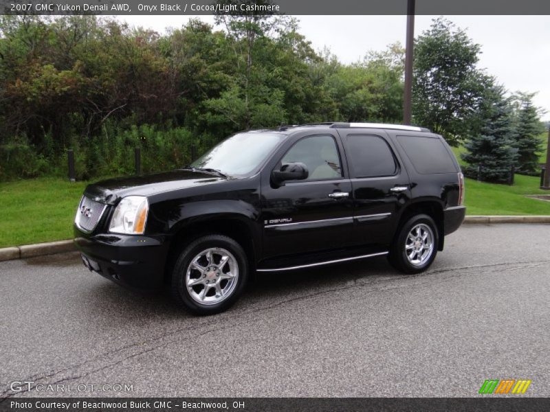 Onyx Black / Cocoa/Light Cashmere 2007 GMC Yukon Denali AWD