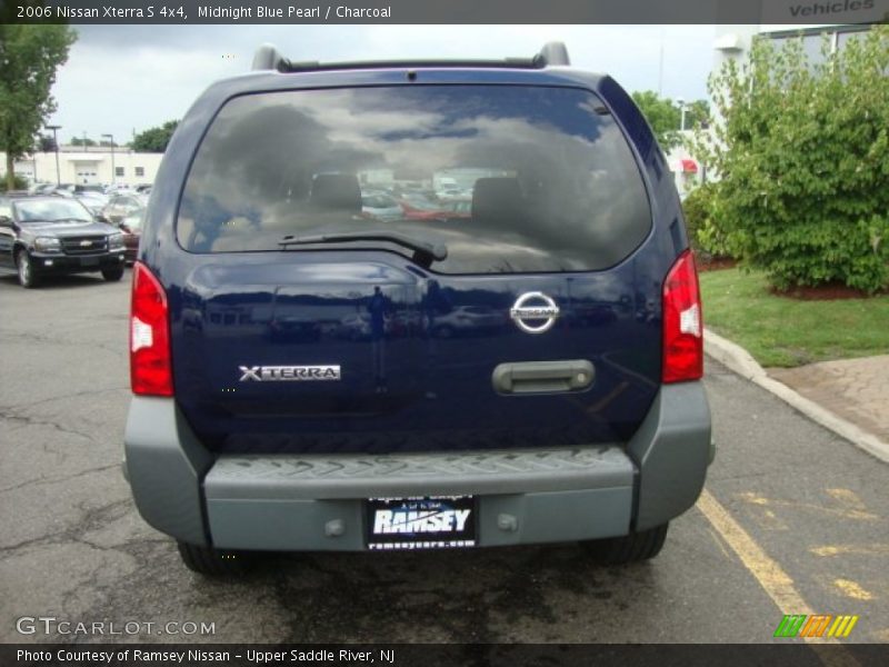 Midnight Blue Pearl / Charcoal 2006 Nissan Xterra S 4x4