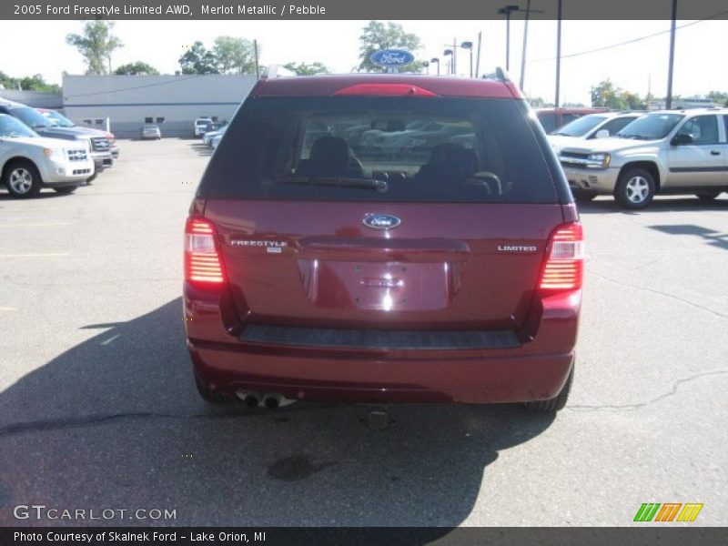 Merlot Metallic / Pebble 2005 Ford Freestyle Limited AWD