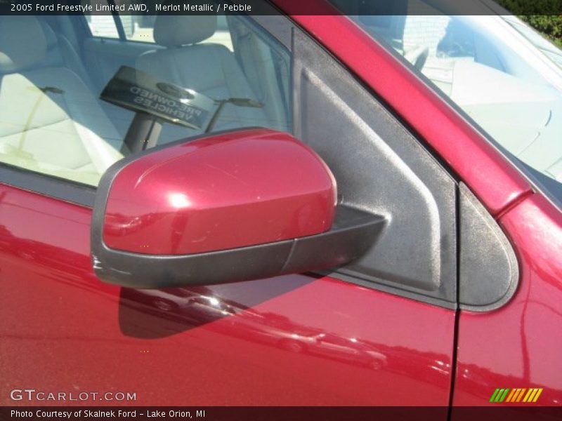 Merlot Metallic / Pebble 2005 Ford Freestyle Limited AWD
