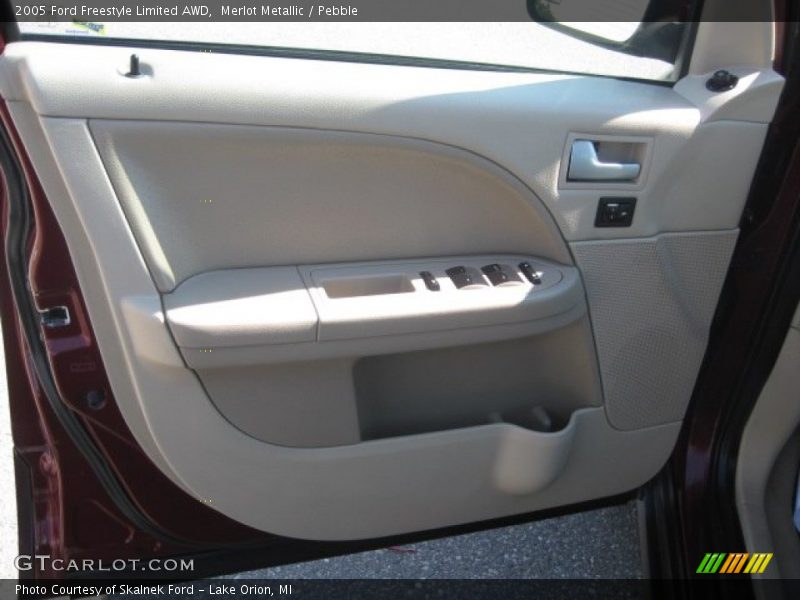 Merlot Metallic / Pebble 2005 Ford Freestyle Limited AWD