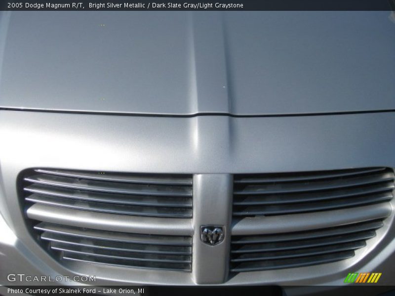 Bright Silver Metallic / Dark Slate Gray/Light Graystone 2005 Dodge Magnum R/T