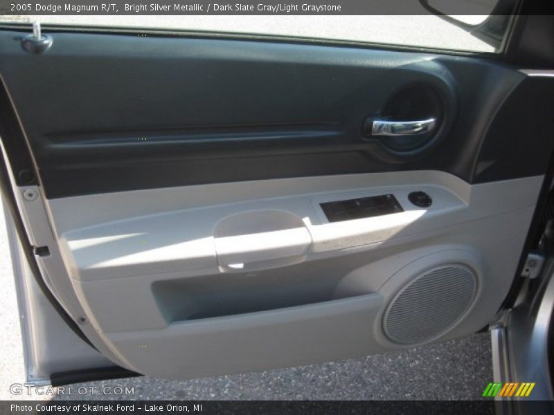 Bright Silver Metallic / Dark Slate Gray/Light Graystone 2005 Dodge Magnum R/T