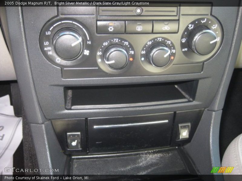 Bright Silver Metallic / Dark Slate Gray/Light Graystone 2005 Dodge Magnum R/T