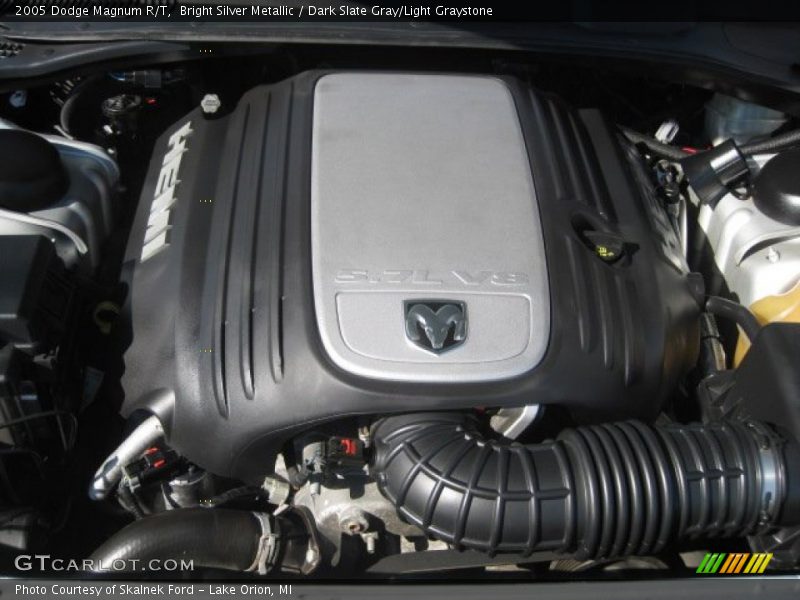 Bright Silver Metallic / Dark Slate Gray/Light Graystone 2005 Dodge Magnum R/T
