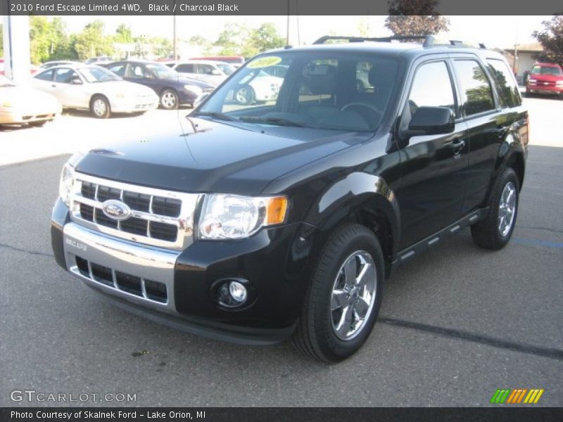 Front 3/4 View of 2010 Escape Limited 4WD